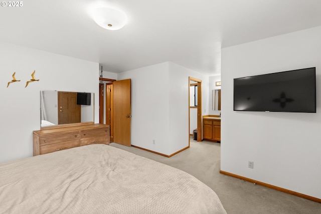 4131 Jessen Dr, Eugene, OR 97402 - bedroom with light carpet and ensuite bathroom