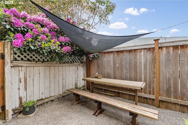 4131 Jessen Dr, Eugene, OR 97402 - view of patio / terrace