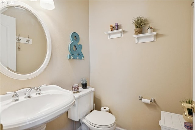 5277 Landon St, Salem, OR 97306 - bathroom featuring a sink and toilet