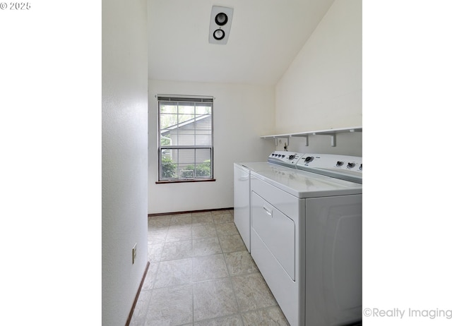 13775 SW Scholls Ferry Rd Unit 16, Beaverton, OR 97008 - laundry area featuring washing machine and dryer and baseboards