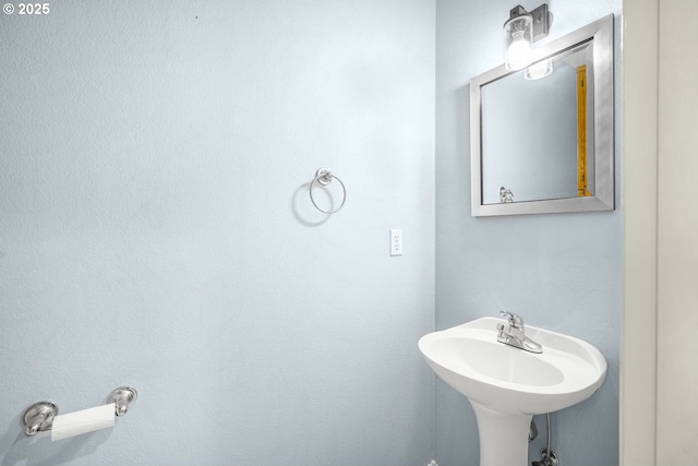1255 NE 17th Ave, Hillsboro, OR 97124 - view of bathroom