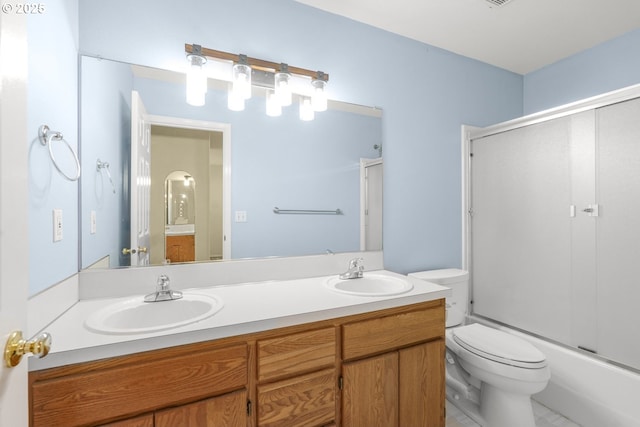 1255 NE 17th Ave, Hillsboro, OR 97124 - full bath featuring double vanity and bath / shower combo with glass door