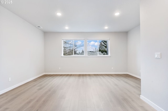 21190 SW Ortiz Ln, Beaverton, OR 97003 - unfurnished room featuring recessed lighting, light wood-style flooring, visible vents, and baseboards