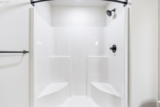 21190 SW Ortiz Ln, Beaverton, OR 97003 - bathroom featuring walk in shower