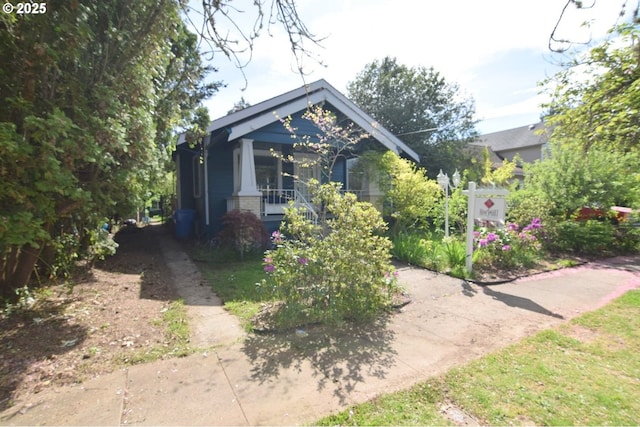 view of front of home featuring a porch