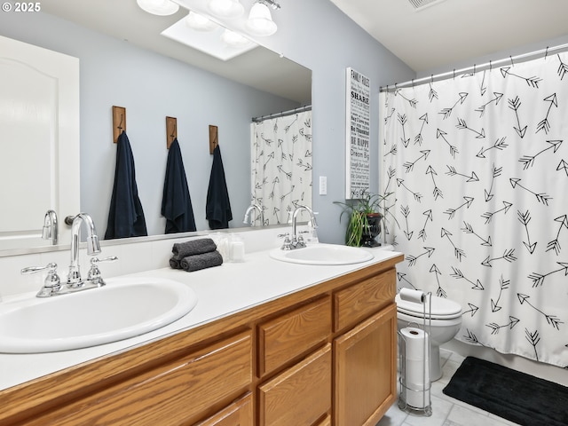 37388 SE Olson St, Sandy, OR 97055 - full bath featuring toilet, double vanity, and a shower with curtain
