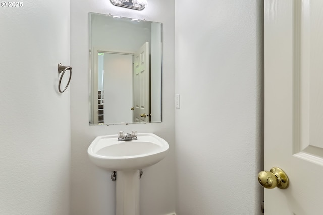 2370 NE 12th Way, Hillsboro, OR 97124 - view of bathroom