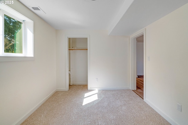 6195 Pear Tree Ln SE, Salem, OR 97317 - unfurnished bedroom featuring carpet and a closet