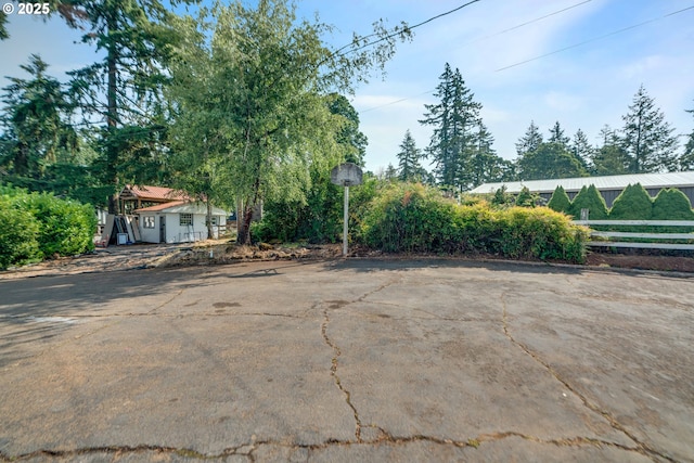 6195 Pear Tree Ln SE, Salem, OR 97317 - view of yard
