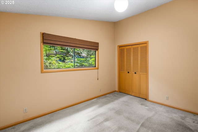 761 Foothill Dr, Eugene, OR 97405 - unfurnished bedroom featuring carpet flooring and a closet