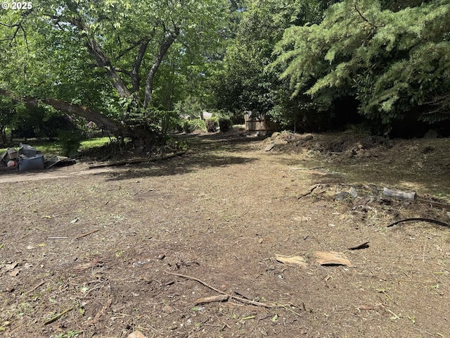 8270 SW Sorrento Rd, Beaverton, OR 97008 - view of yard