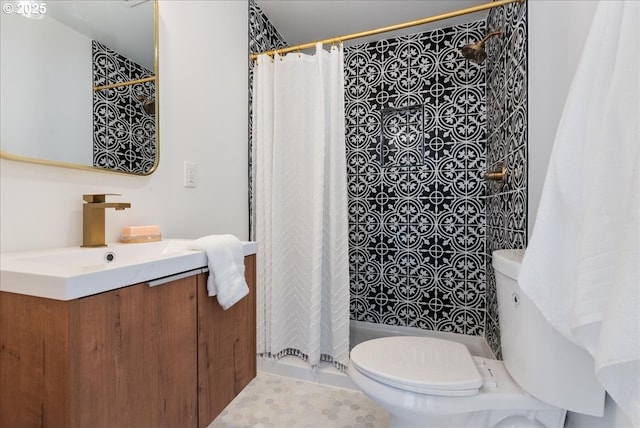 4004 N Montana Ave, Portland, OR 97227 - bathroom with vanity and curtained shower