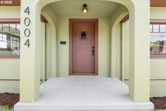 4004 N Montana Ave, Portland, OR 97227 - doorway to property with stucco siding