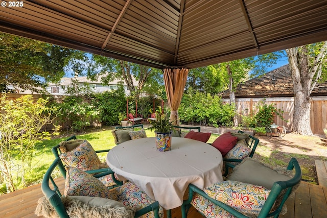 16165 NW Blueridge Dr, Beaverton, OR 97006 - fenced backyard featuring outdoor dining space