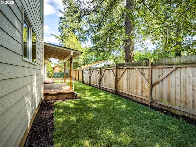 13928 SE Rhone St, Portland, OR 97236 - view of yard featuring a deck