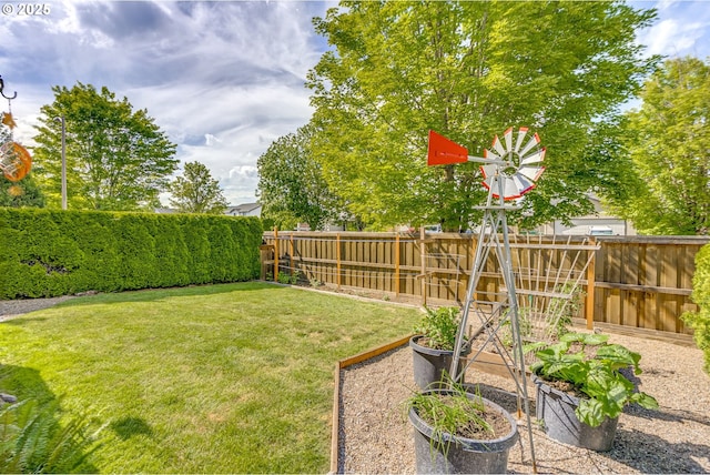 3057 Raymond St, Forest Grove, OR 97116 - view of yard featuring a garden