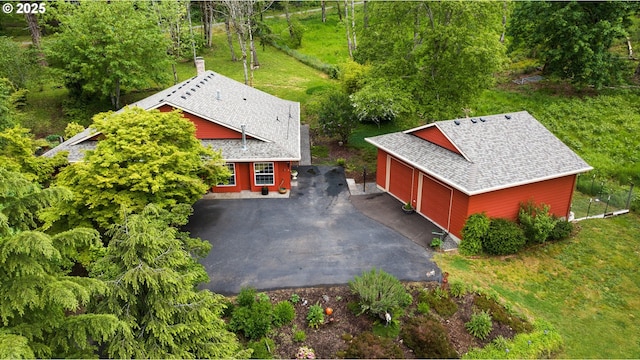 aerial view of property and surrounding area