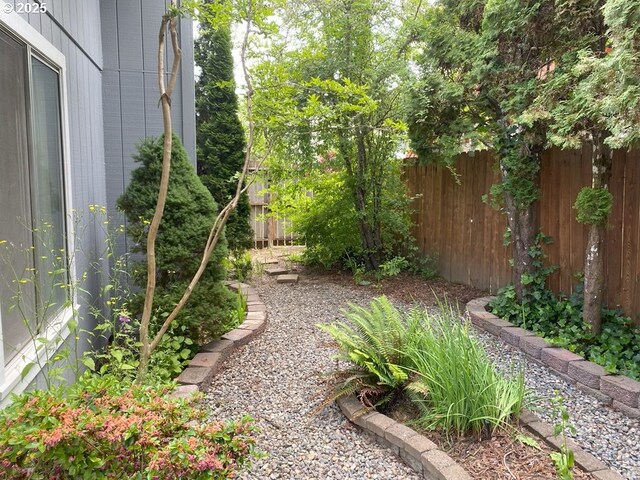 215 NE 9th St, Oakland, OR 97462 - view of fenced backyard