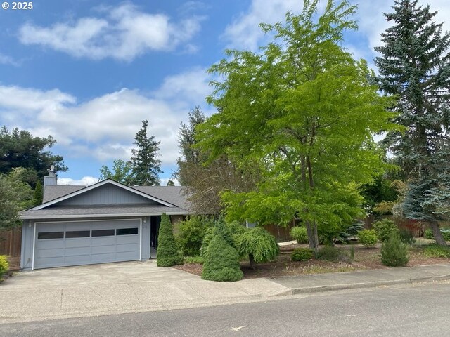 215 NE 9th St, Oakland, OR 97462 - view of wooden deck