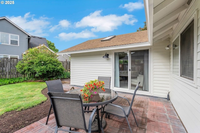 3138 Kentwood Dr, Eugene, OR 97401 - view of patio featuring outdoor dining space