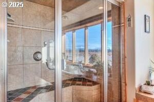 52995 Riverview Dr, La Pine, OR 97739 - bathroom with a shower stall