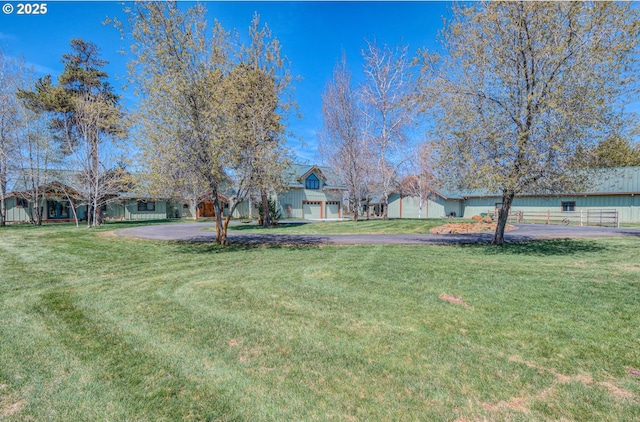 52995 Riverview Dr, La Pine, OR 97739 - view of community featuring a lawn