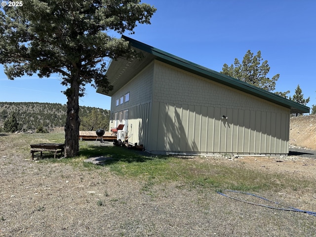 view of home's exterior