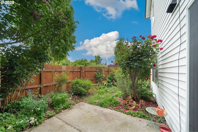 7501 NE 51st Way, Vancouver, WA 98662 - view of yard with a patio