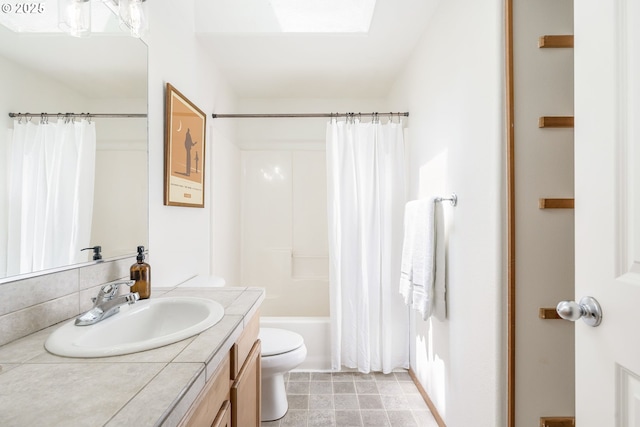 6837 SE 84th Ave, Portland, OR 97266 - full bathroom with vanity and shower / bath combo