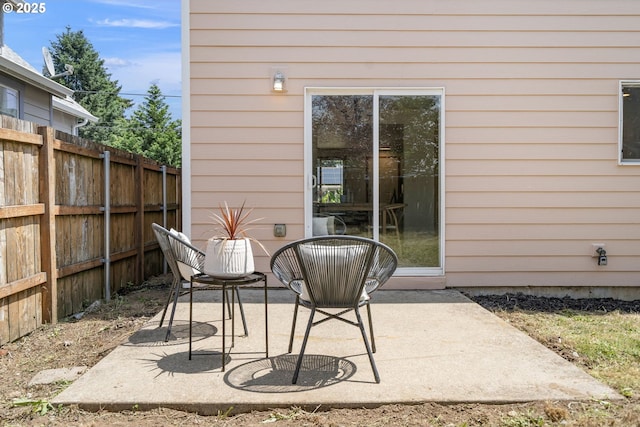 6837 SE 84th Ave, Portland, OR 97266 - view of patio / terrace