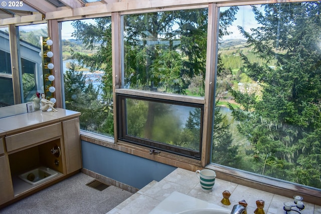 395 Rio Nes Ln, Roseburg, OR 97470 - full bathroom with baseboards and a bathtub