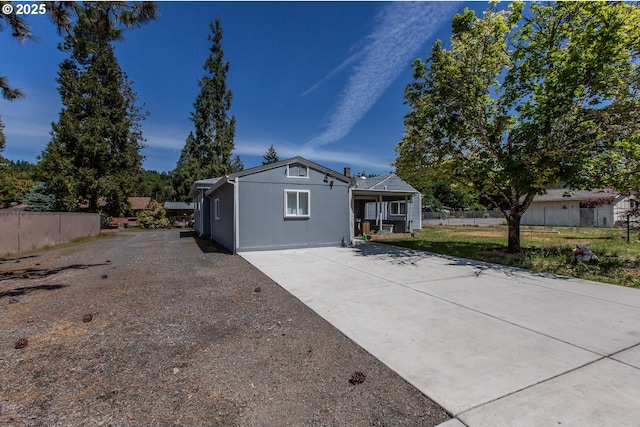47508 Hansen St, Oakridge, OR 97463 - view of front of house with concrete driveway