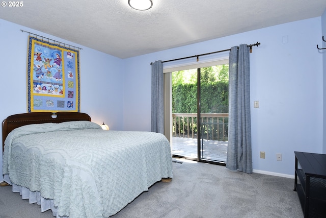 4296 SE Fieldcrest St, Milwaukie, OR 97222 - bedroom featuring access to exterior, carpet floors, and a textured ceiling