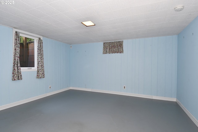 4296 SE Fieldcrest St, Milwaukie, OR 97222 - unfurnished room with a smoke detector and concrete flooring
