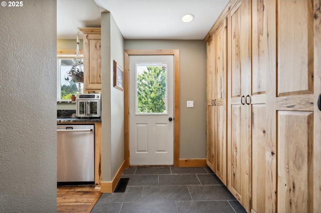 40774 SE Trubel Rd, Sandy, OR 97055 - doorway with baseboards