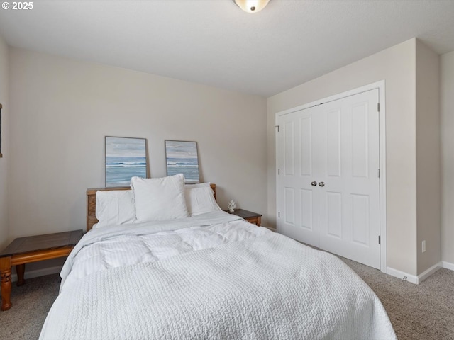 4257 SE Jetty Ave, Lincoln City, OR 97367 - carpeted bedroom featuring baseboards and a closet