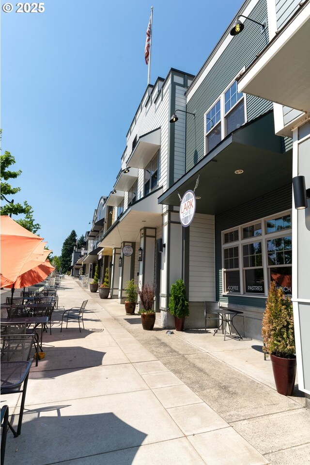 1931 13th St, West Linn, OR 97068 - view of property's community with a residential view