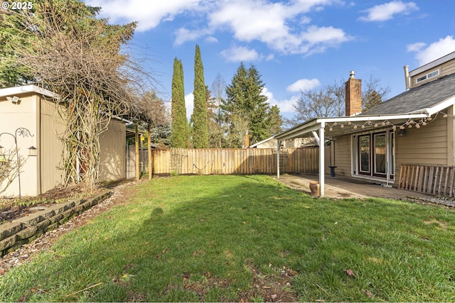 view of yard with a patio area