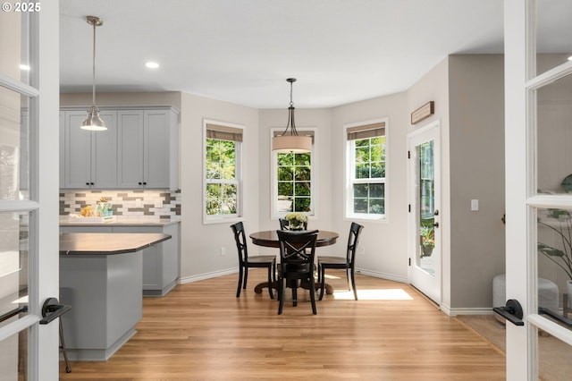 342 NW 84th Pl, Portland, OR 97229 - dining room featuring light wood-type flooring and recessed lighting
