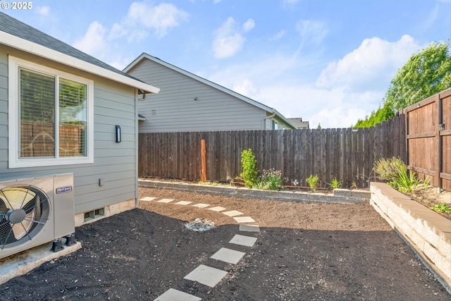 7705 NE 181st Ct, Vancouver, WA 98682 - fenced backyard with ac unit