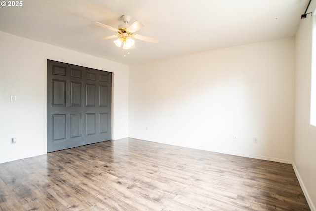 906 N Railroad Ave, Ridgefield, WA 98642 - empty room featuring ceiling fan and wood finished floors