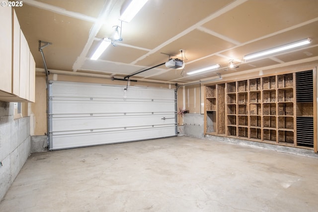 906 N Railroad Ave, Ridgefield, WA 98642 - garage featuring a garage door opener