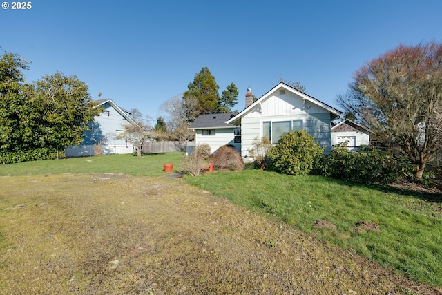 878 NW Warrenton Dr, Warrenton, OR 97146 - view of yard with fence