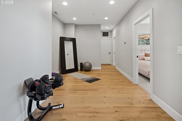 14014 NW 57th Ave, Vancouver, WA 98685 - workout area with baseboards, visible vents, recessed lighting, and light wood finished floors