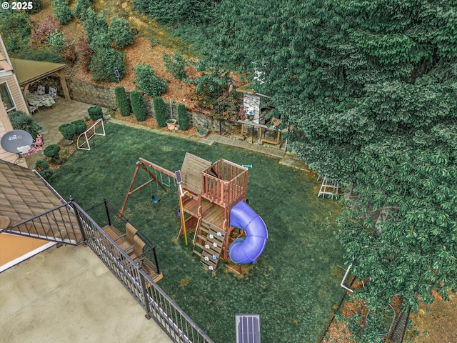 12712 SE 137th Dr, Happy Valley, OR 97086 - surrounding community featuring a lawn and a patio