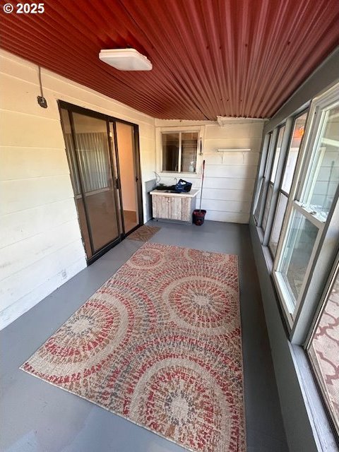 960 E Main St, Hillsboro, OR 97123 - view of sunroom / solarium