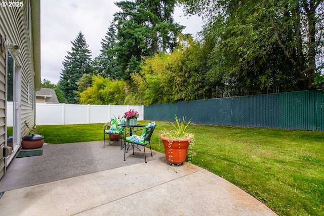 10100 NE 65th Cir, Vancouver, WA 98662 - fenced backyard featuring a patio