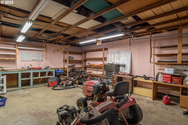 5310 Green Valley Rd, Oakland, OR 97462 - garage with a workshop area