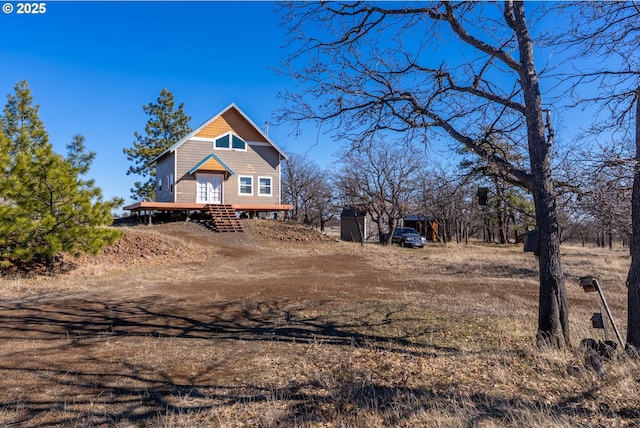 view of front of property