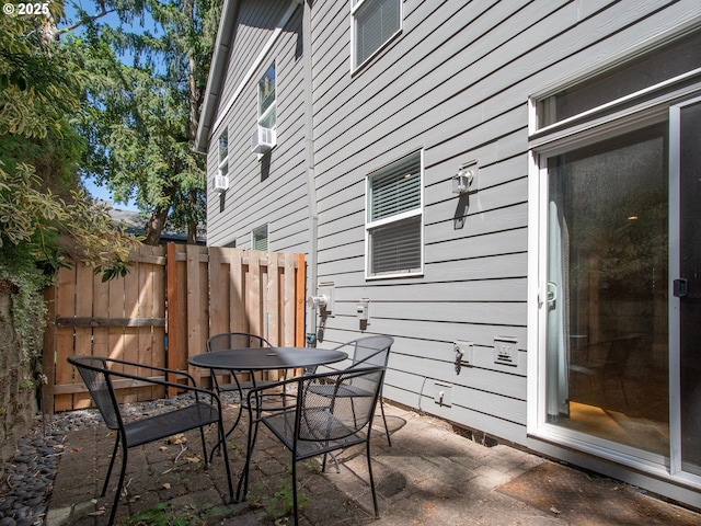15320 SW Jasper Ln, Beaverton, OR 97007 - view of patio with outdoor dining area